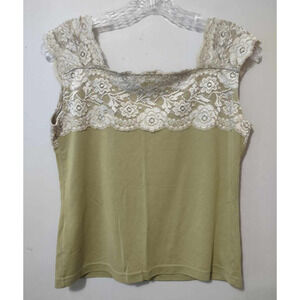 Across | Women's Green Lace Sleeless Top Size Medium